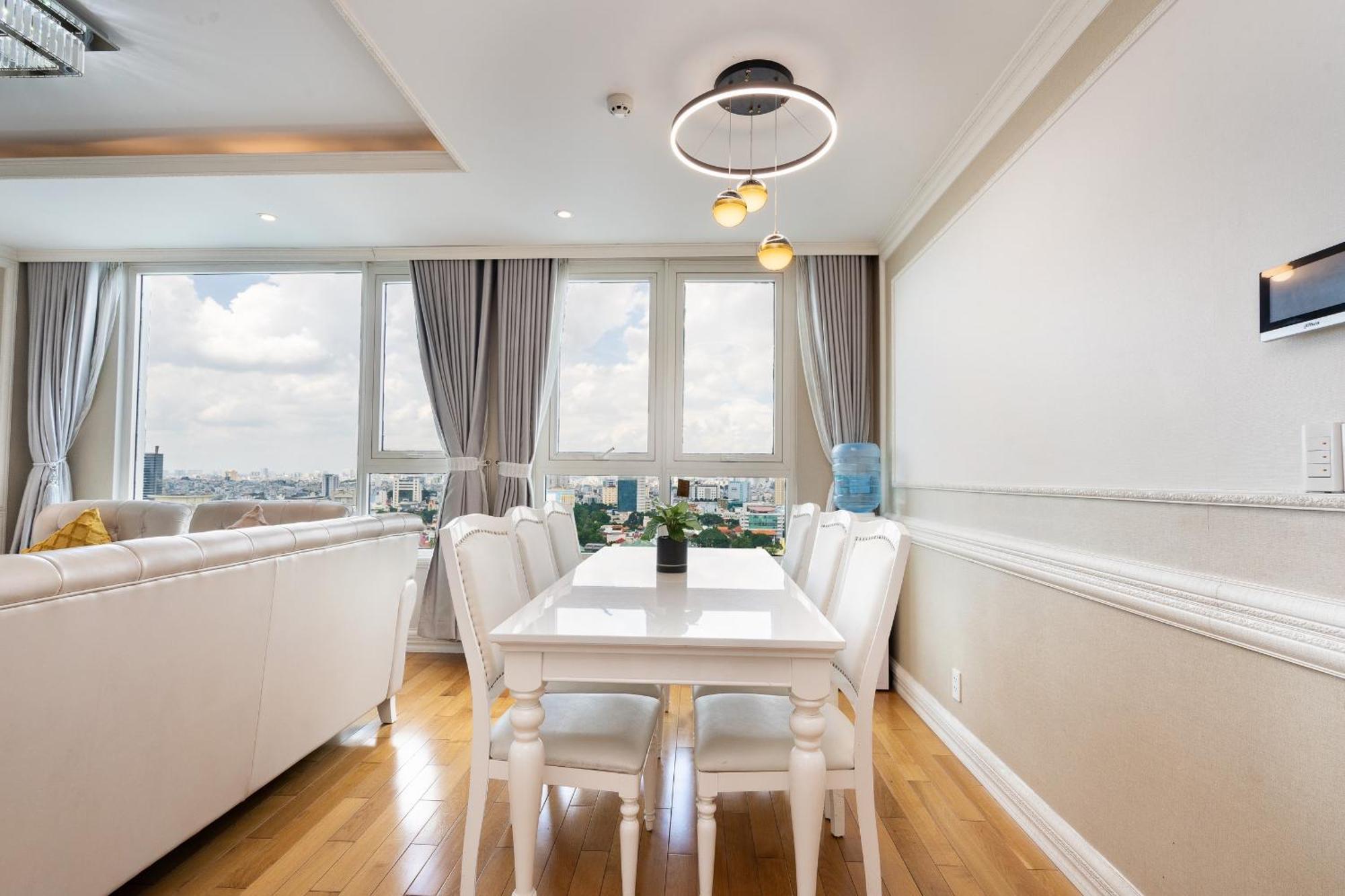 Căn hộ Leman Luxury By M Suites *